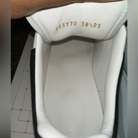 Alexander McQUEEN Women's Oversized Suede Heel Detail Sneakers - Picture 8 of 11